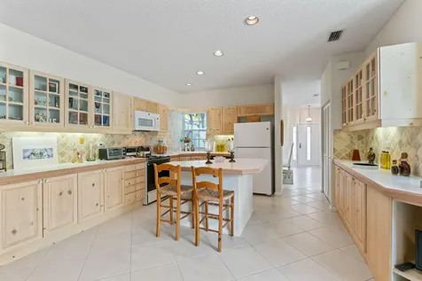 53 Via Del Corso Palm Beach Gardens FL 33418