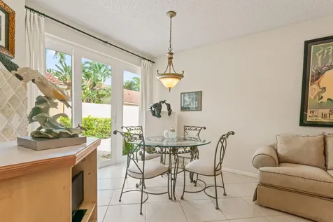 53 Via Del Corso Palm Beach Gardens FL 33418