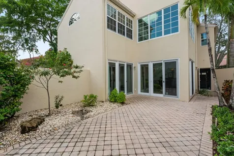 53 Via Del Corso Palm Beach Gardens FL 33418
