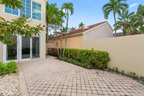 53 Via Del Corso Palm Beach Gardens FL 33418