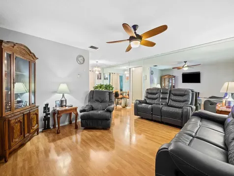 210 Nw 25th Court Pompano Beach FL 33064