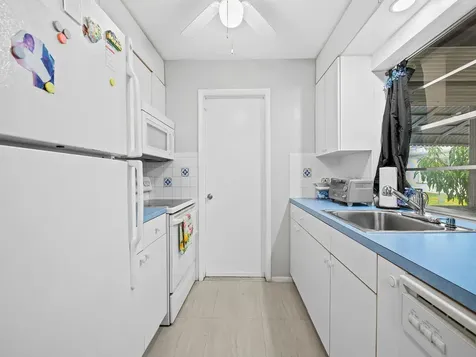 210 Nw 25th Court Pompano Beach FL 33064