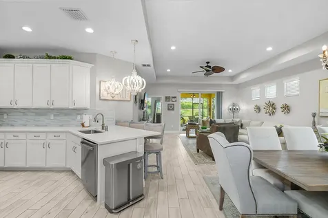 12759 Sw Lake Fern Circle Port Saint Lucie FL 34987