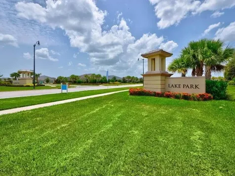 12759 Sw Lake Fern Circle Port Saint Lucie FL 34987
