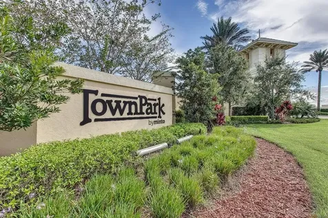 12759 Sw Lake Fern Circle Port Saint Lucie FL 34987