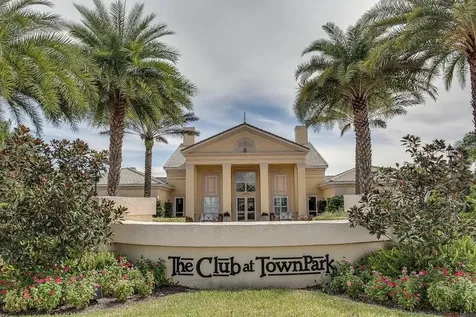 12759 Sw Lake Fern Circle Port Saint Lucie FL 34987