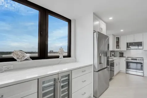 5380 N Ocean Drive Singer Island FL 33404