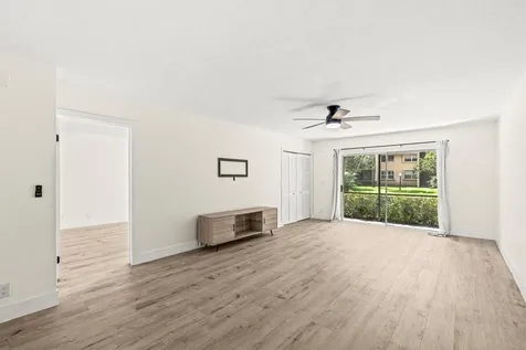 2935 SW 22nd Avenue Delray Beach FL 33445