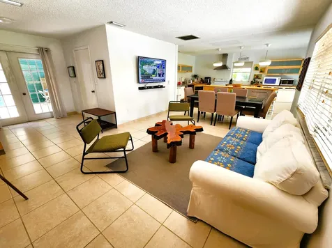 1018 Lake Josephine Court Sebring FL 33875