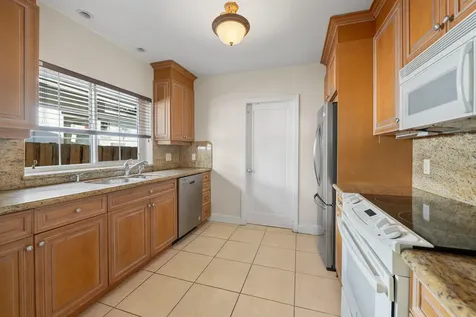712 Se 11th Court Fort Lauderdale FL 33316