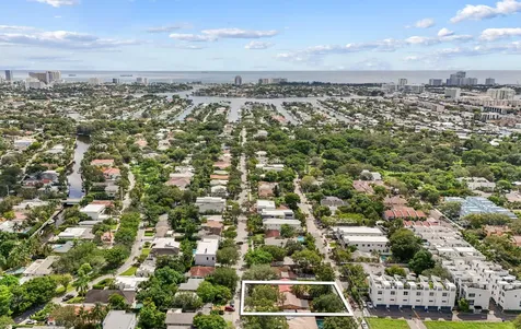 712 Se 11th Court Fort Lauderdale FL 33316