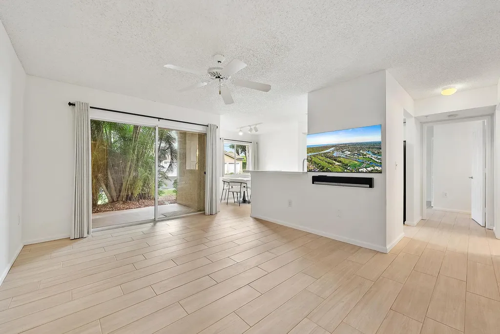 272 Village Boulevard Tequesta FL 33469