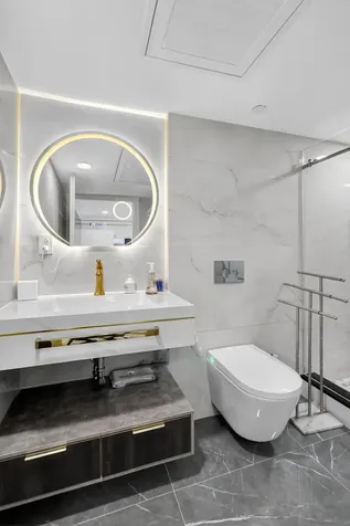 5225 Collins Avenue Miami Beach FL 33140