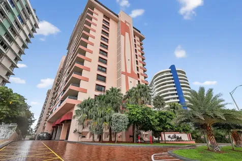 5225 Collins Avenue Miami Beach FL 33140