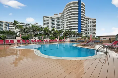 5225 Collins Avenue Miami Beach FL 33140