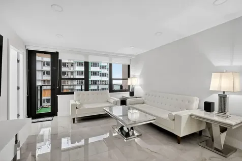 5225 Collins Avenue Miami Beach FL 33140