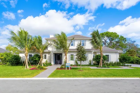 2913 Bluewater Cove Gulf Stream FL 33483