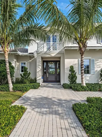 2913 Bluewater Cove Gulf Stream FL 33483
