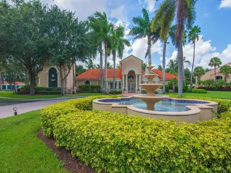 1590 S 42nd Circle Vero Beach FL 32967