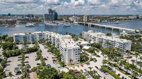 44 Cocoanut Row Palm Beach FL 33480