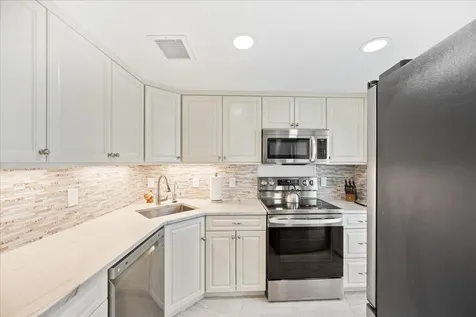 1213 S Ocean Boulevard Delray Beach FL 33483