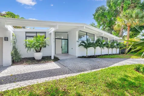 7512 W Lake Drive Lake Clarke Shores FL 33406