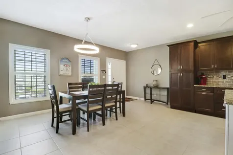 2129 Se Wild Meadow Circle Port Saint Lucie FL 34952