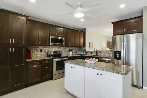 2129 Se Wild Meadow Circle Port Saint Lucie FL 34952