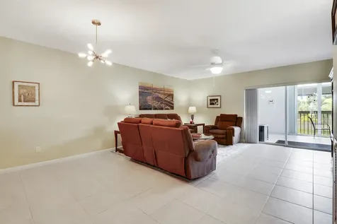2129 Se Wild Meadow Circle Port Saint Lucie FL 34952