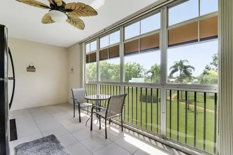 2129 Se Wild Meadow Circle Port Saint Lucie FL 34952