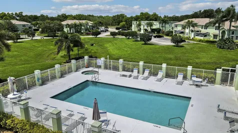 2129 Se Wild Meadow Circle Port Saint Lucie FL 34952