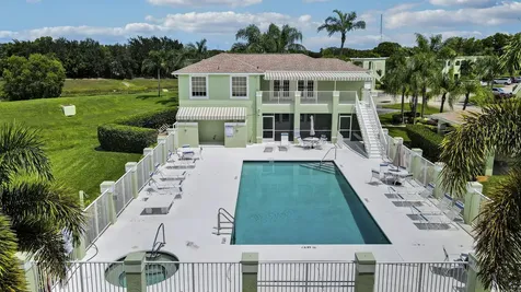 2129 Se Wild Meadow Circle Port Saint Lucie FL 34952