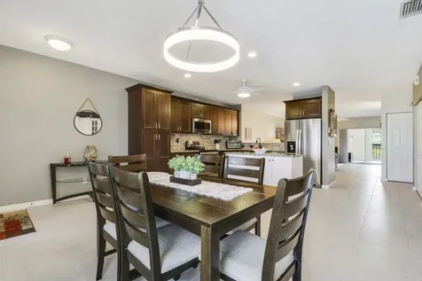 2129 Se Wild Meadow Circle Port Saint Lucie FL 34952