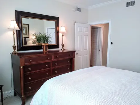 806 E Windward Way Lantana FL 33462