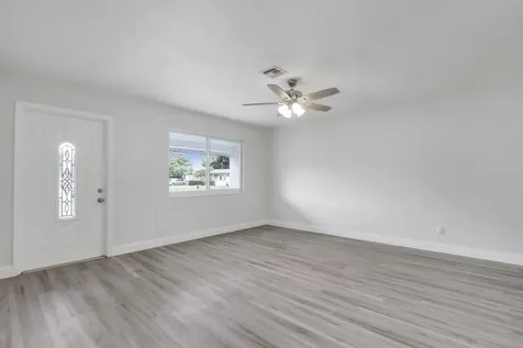 119 Se Camino Street Port Saint Lucie FL 34952