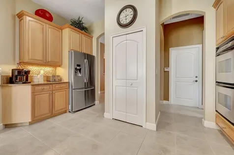 827 Sw Grand Reserves Boulevard Port Saint Lucie FL 34986