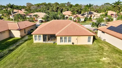 827 Sw Grand Reserves Boulevard Port Saint Lucie FL 34986