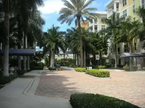 802 W Windward Way Lantana FL 33462
