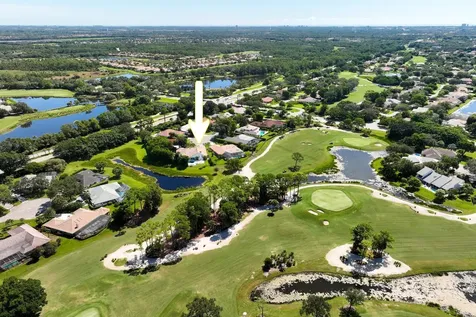 7 Graemoor Terrace Palm Beach Gardens FL 33418