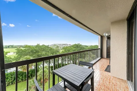 2480 Presidential Way West Palm Beach FL 33401