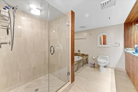 2480 Presidential Way West Palm Beach FL 33401