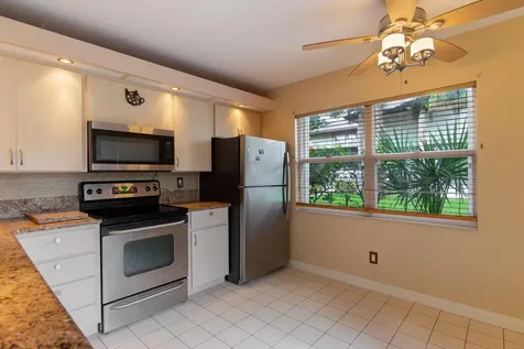 46 Essex Court Royal Palm Beach FL 33411