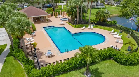 46 Essex Court Royal Palm Beach FL 33411