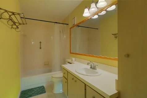 46 Essex Court Royal Palm Beach FL 33411