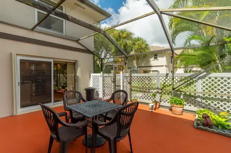 46 Essex Court Royal Palm Beach FL 33411