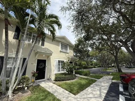 947 Kokomo Key Lane Delray Beach FL 33483