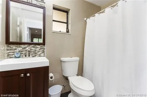 7610 Nw 79th Avenue Tamarac FL 33321