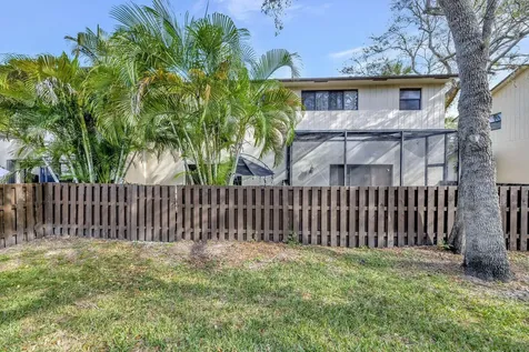 7610 Nw 79th Avenue Tamarac FL 33321
