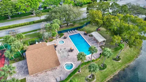 7610 Nw 79th Avenue Tamarac FL 33321
