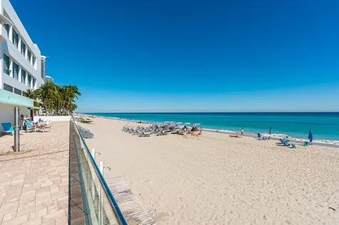 3725 S Ocean Drive Hollywood FL 33019